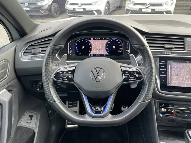 VW Tiguan 2.0 TSI R DSG*AHK*Leder*Schiebedach*Akrapovic*