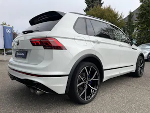 VW Tiguan 2.0 TSI R DSG*AHK*Leder*Schiebedach*Akrapovic*