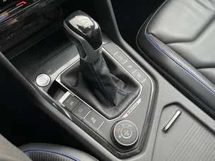 VW Tiguan 2.0 TSI R DSG*AHK*Leder*Schiebedach*Akrapovic*