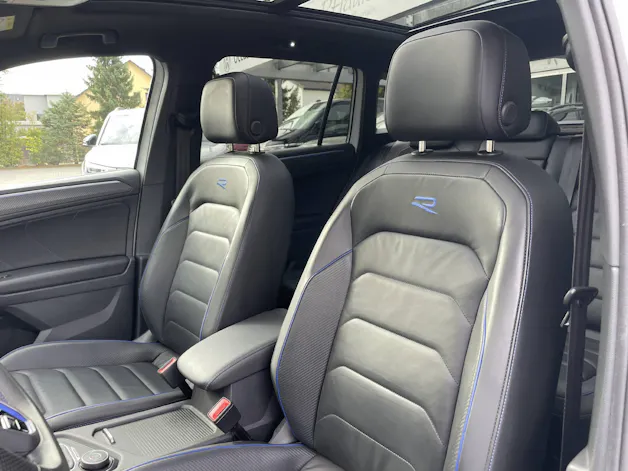 VW Tiguan 2.0 TSI R DSG*AHK*Leder*Schiebedach*Akrapovic*