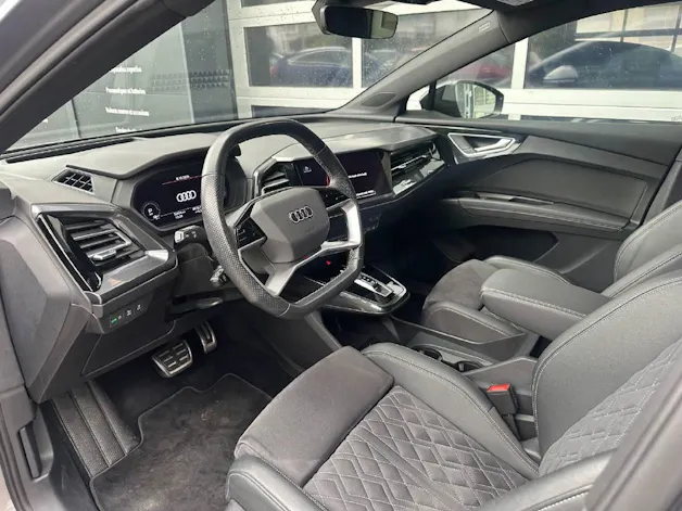 AUDI Q4 e-tron Sportback 50 quattro (CH)
