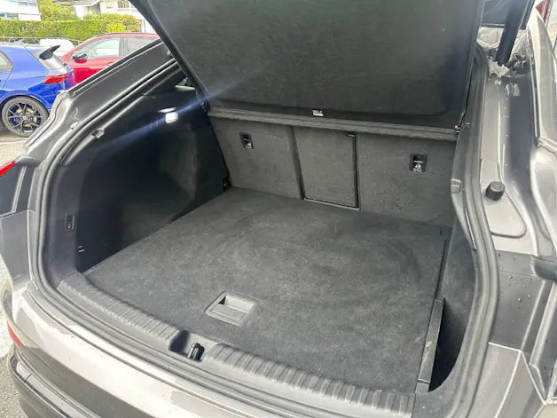 AUDI Q4 e-tron Sportback 50 quattro (CH)