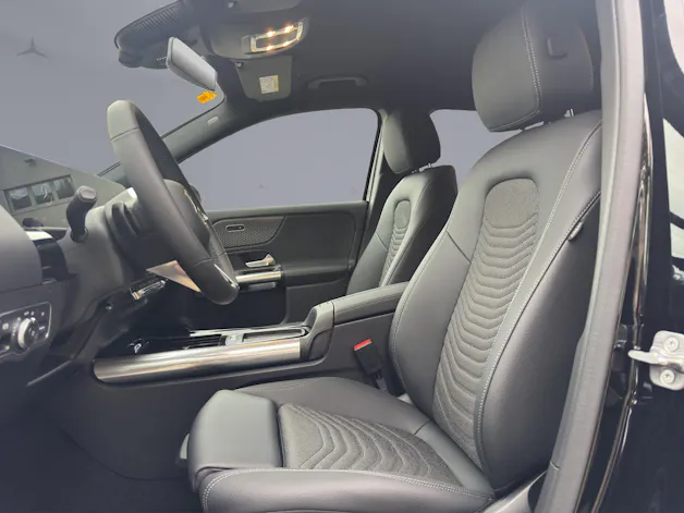 MERCEDES-BENZ GLA 200 Progressive