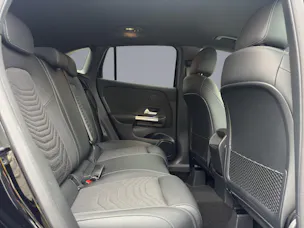 MERCEDES-BENZ GLA 200 Progressive