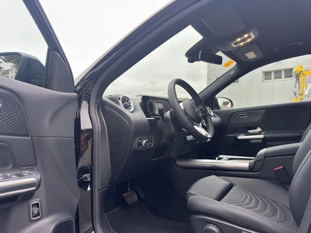 MERCEDES-BENZ GLA 200 Progressive