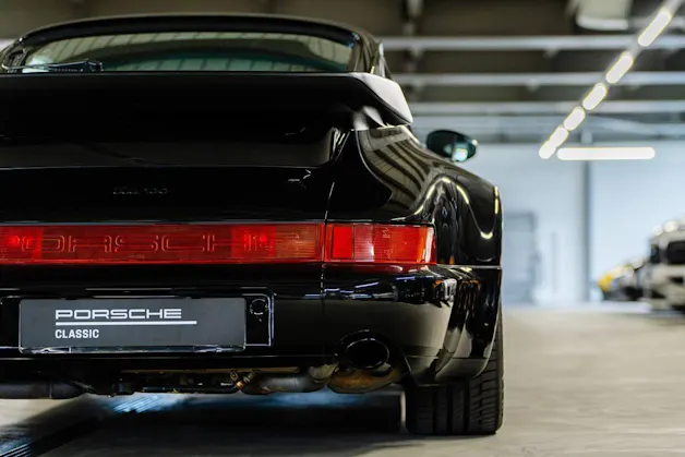 PORSCHE 911 Turbo Coupé