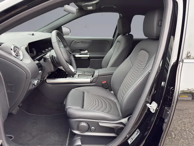 MERCEDES-BENZ GLA 200 Progressive