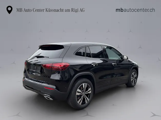 MERCEDES-BENZ GLA 200 Progressive