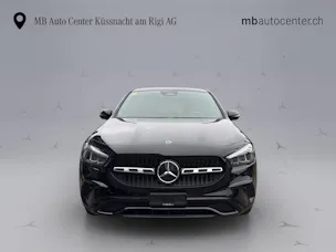 MERCEDES-BENZ GLA 200 Progressive