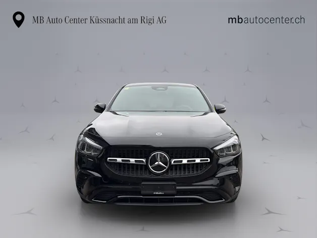 MERCEDES-BENZ GLA 200 Progressive