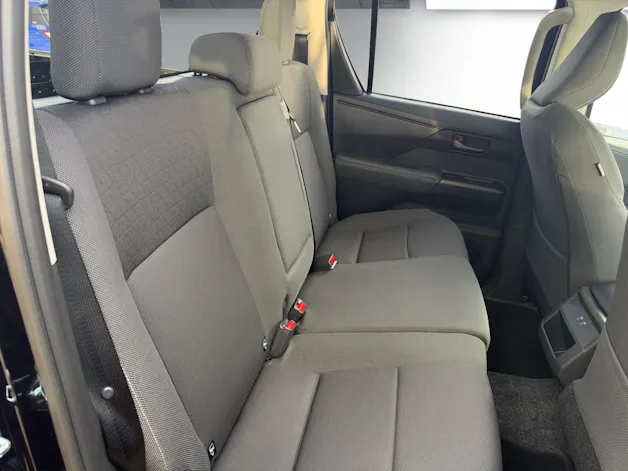 Toyota Hilux Double Cab.-Pick-up 2.8 D-4D MHEV 204 Advanced