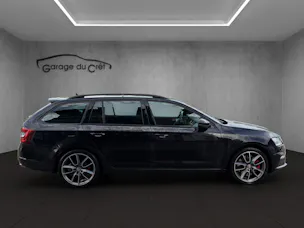 SKODA Octavia Combi 2.0 TSI RS DSG