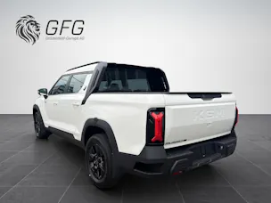 KGM Musso EV Blackline