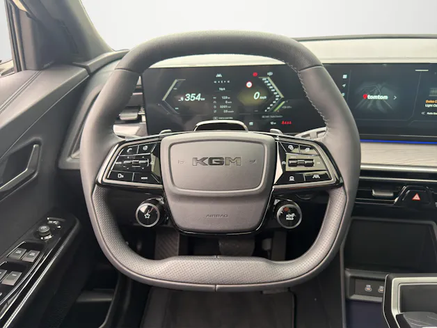 KGM Musso EV Blackline