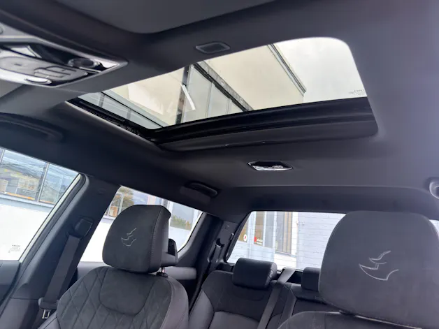 KGM Musso EV Blackline
