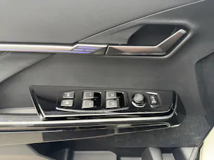 KGM Musso EV Blackline