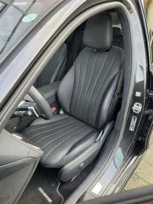 MERCEDES-BENZ E 200 4Matic AMG Line