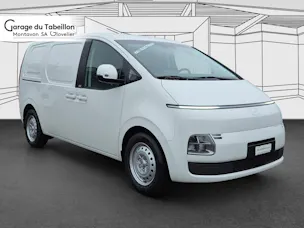 HYUNDAI Staria 84 kWh EV Cargo Amplia 450 kms autonomie