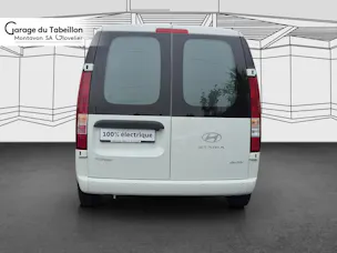 HYUNDAI Staria 84 kWh EV Cargo Amplia 450 kms autonomie