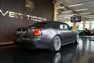 Rolls Royce ROLLS-ROYCE Dawn 6.6 V12 Black Badge