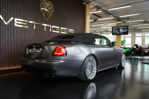 Rolls Royce ROLLS-ROYCE Dawn 6.6 V12 Black Badge