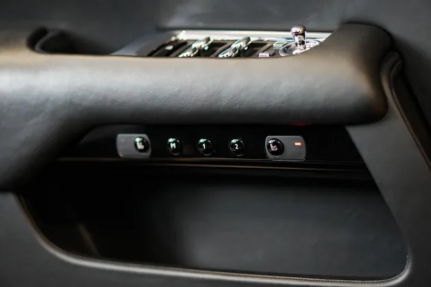 Rolls Royce ROLLS-ROYCE Dawn 6.6 V12 Black Badge