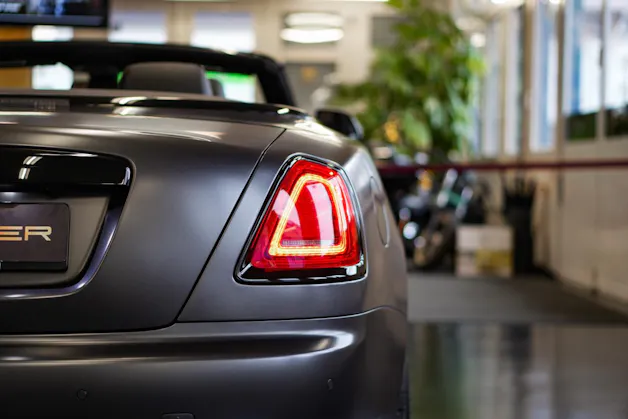 Rolls Royce ROLLS-ROYCE Dawn 6.6 V12 Black Badge