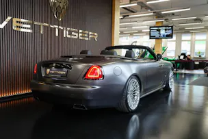 Rolls Royce ROLLS-ROYCE Dawn 6.6 V12 Black Badge