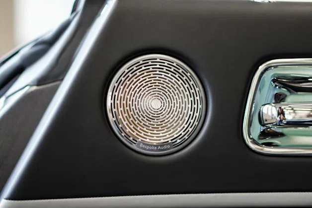 Rolls Royce ROLLS-ROYCE Dawn 6.6 V12 Black Badge