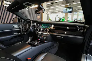 Rolls Royce ROLLS-ROYCE Dawn 6.6 V12 Black Badge