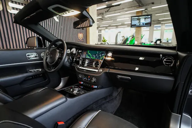 Rolls Royce ROLLS-ROYCE Dawn 6.6 V12 Black Badge