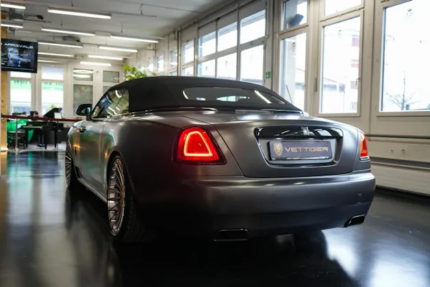 Rolls Royce ROLLS-ROYCE Dawn 6.6 V12 Black Badge