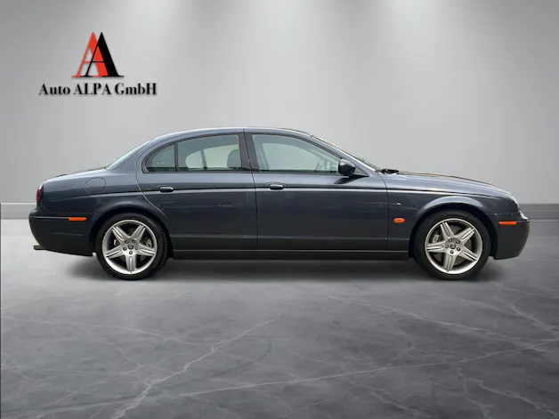 Jaguar JAGUAR S-Type R 4.2 V8 SUPERCHARGED – BRITISCHE ELEGANZ MIT V8-KRAFT | R-AUSFÜHRUNG |