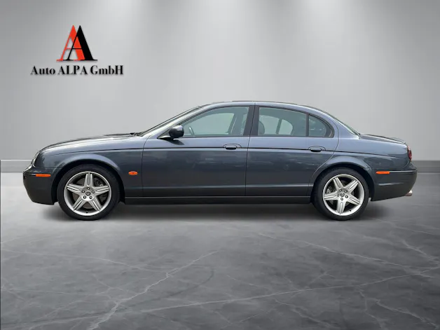 Jaguar JAGUAR S-Type R 4.2 V8 SUPERCHARGED – BRITISCHE ELEGANZ MIT V8-KRAFT | R-AUSFÜHRUNG |