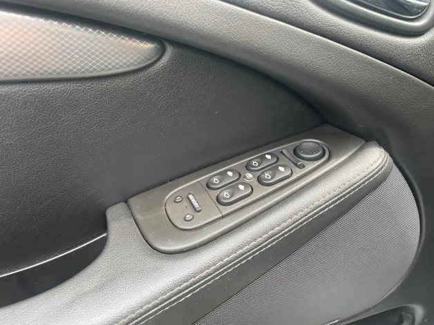 Jaguar JAGUAR S-Type R 4.2 V8 SUPERCHARGED – BRITISCHE ELEGANZ MIT V8-KRAFT | R-AUSFÜHRUNG |