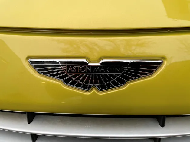 ASTON MARTIN Cygnet 1.33 Launch Ed.