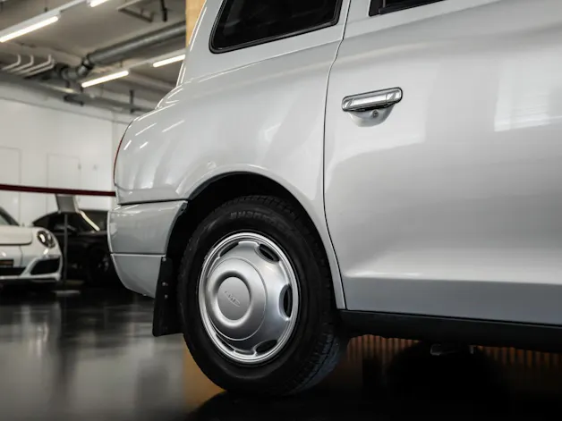 LTI Vehicles Taxi (TX4)