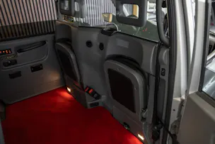 LTI Vehicles Taxi (TX4)