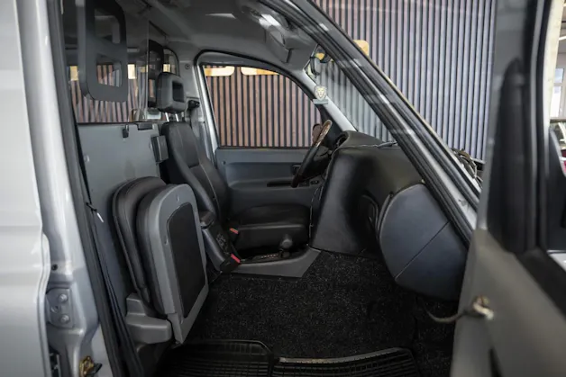 LTI Vehicles Taxi (TX4)
