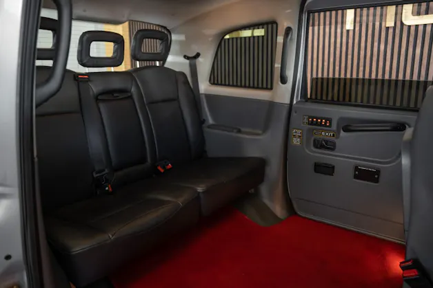 LTI Vehicles Taxi (TX4)