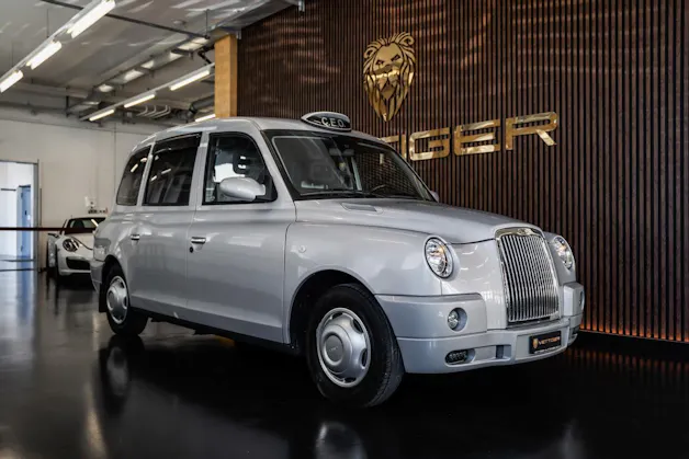 LTI Vehicles Taxi (TX4)