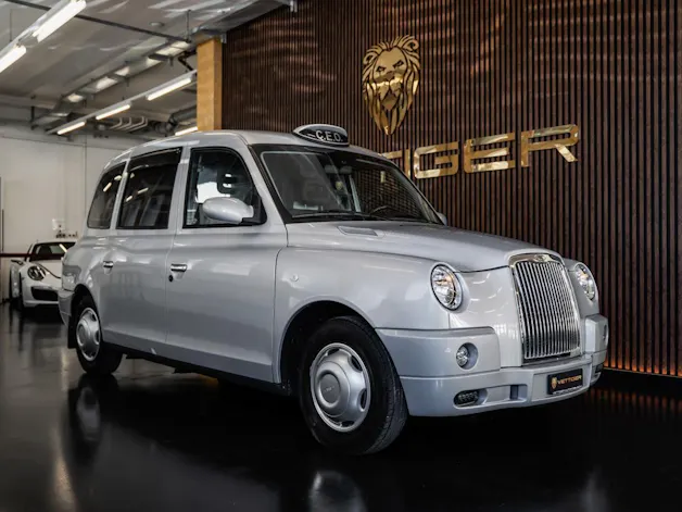 LTI Vehicles Taxi (TX4)