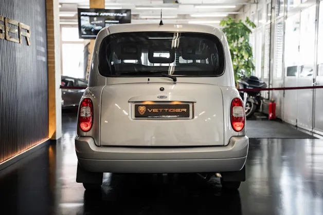 LTI Vehicles Taxi (TX4)