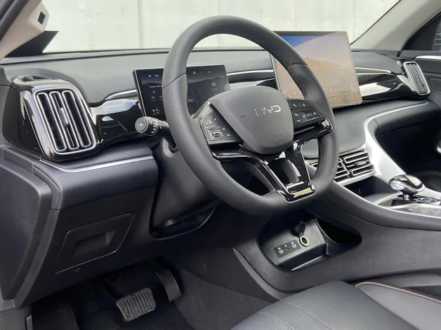 BYD Sealion 5 DM-i Design