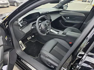 PEUGEOT 308 1.2 Hybrid GT
