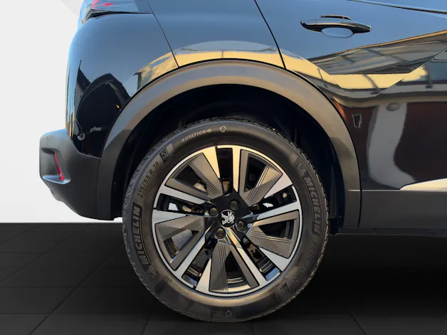 PEUGEOT 2008 1.2 GT Hybrid 145