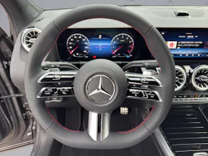 MERCEDES-BENZ GLA-Klasse H247 GLA 250 Swiss Star AMG Line 4matic