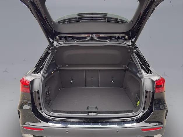 MERCEDES-BENZ GLA 250 Swiss Star AMG Line 4matic