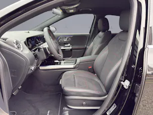 MERCEDES-BENZ GLA 250 Swiss Star AMG Line 4matic