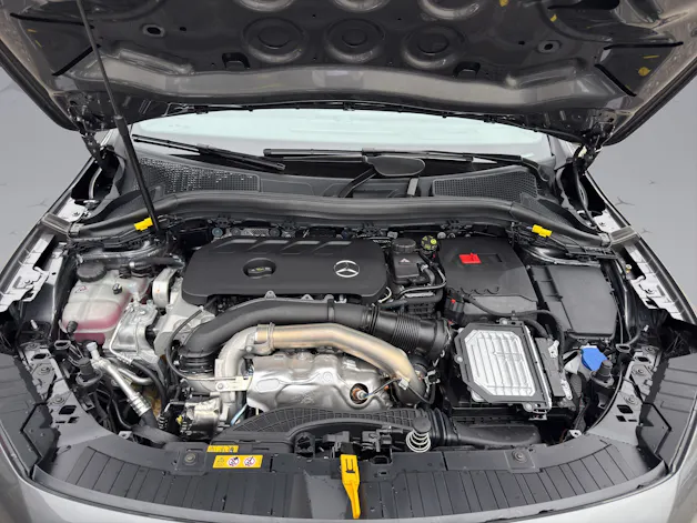 MERCEDES-BENZ GLA-Klasse H247 GLA 250 Swiss Star AMG Line 4matic